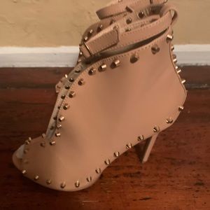 Size 8 studded tan booties